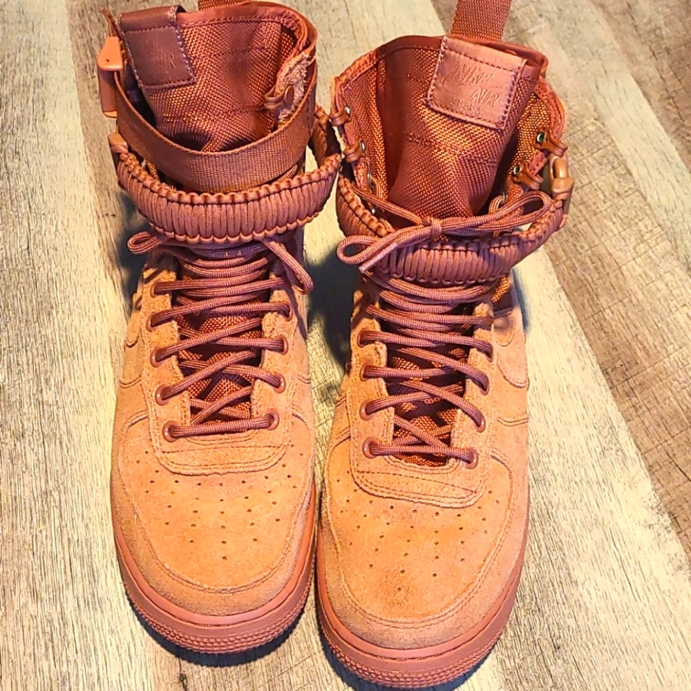 Nike SF AF-1